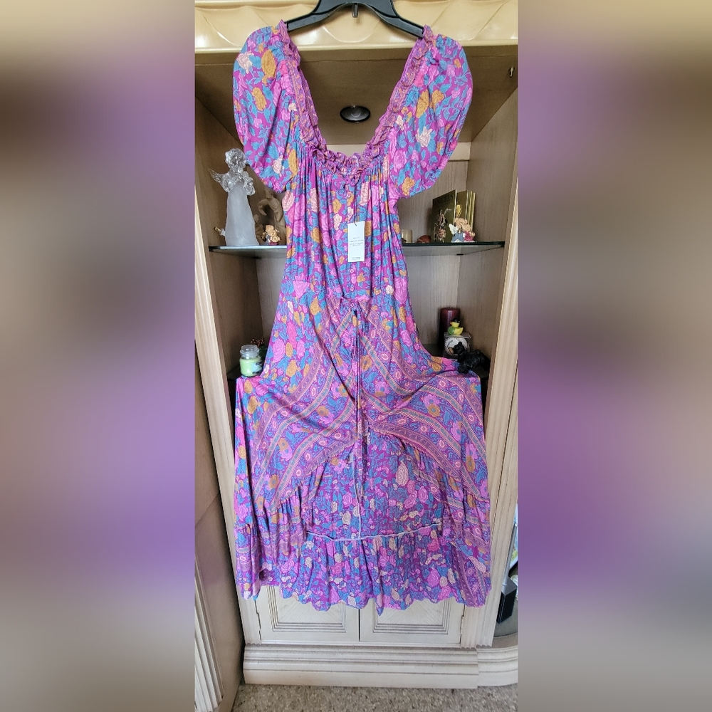NWT. Aura Bohemian On or Off Shoulder High/Low Summer Dress